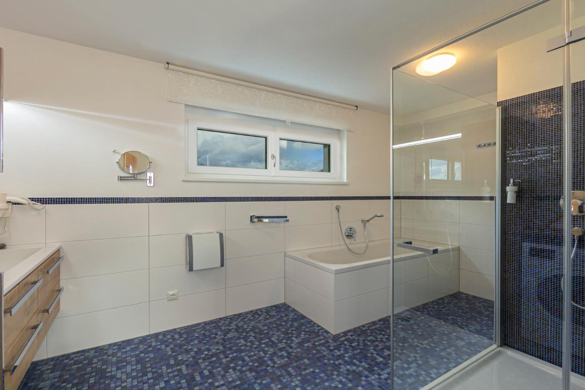 H21 - Modernes Ferienhaus 145Qm, 4Sz, Wellnessbereich Mit Sauna Und Dachterrasse Mit Panoramablick, Kuehlen Und Heizen Mit Geothermie Fügen Exteriér fotografie